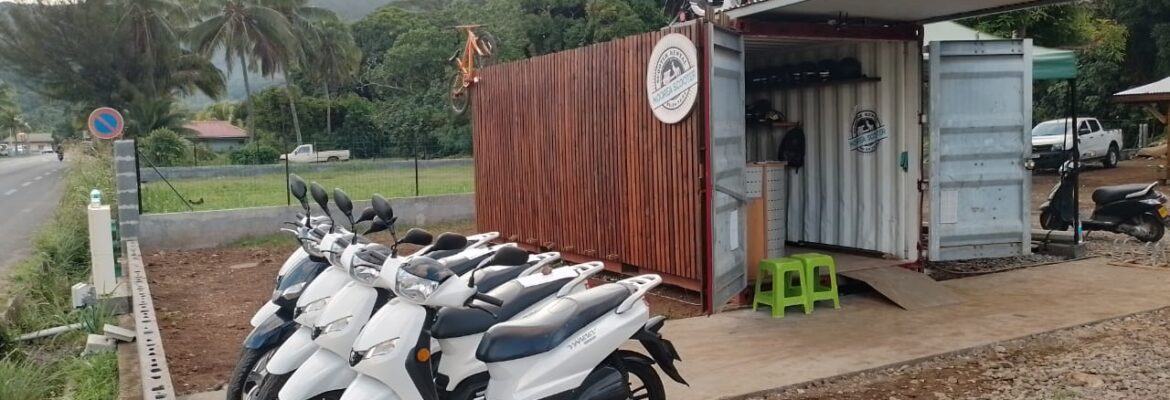 Moorea scooter