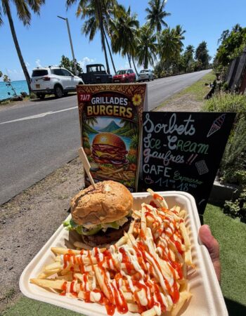 Mareto Beach Street Food – The burger specialists in Moorea
