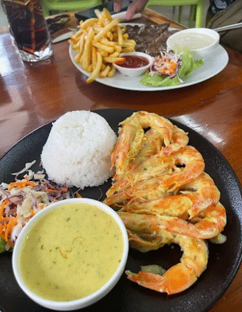MOZ CAFE – Moorea