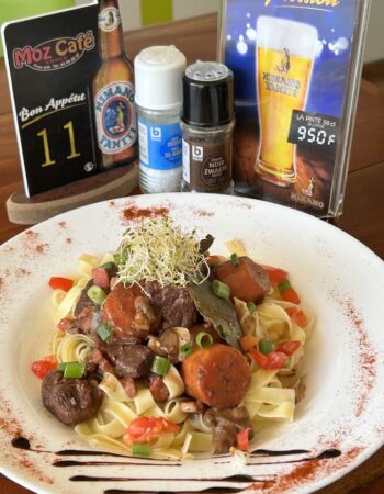 MOZ CAFE – Moorea