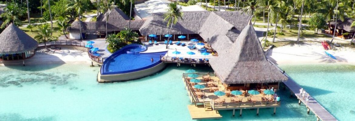 Hotel Kia Ora Resort & Spa – Rangiroa ★★★★ (4 stars)